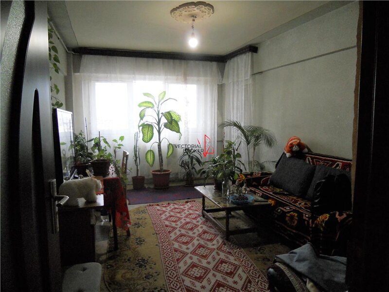 Basarabia, Diham, apartament 4 camere, decomandat, 90 mp, bloc 1984,